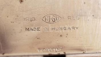 Négyzet alakú ezüst(Ag) púdertartó, fém betéttel, "Mici" felirattal, jelzett, nem záródik ...