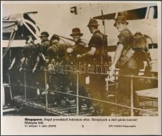 cca 1960-1970 4 db különféle háborúval kapcsolatos MTI fotó (Vietnám, Szingapúr, stb.), különböző méretben