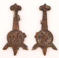 2 db régi, címeres cégér, sérültek, 15x5,5 cm