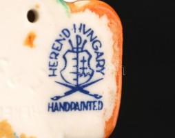 Herendi lovacskázó kisfiú, kézzel festett, jelzett, hibátlan, m:10 cm