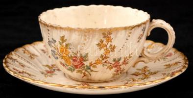 Francia Sarreguemines fajansz csésze, csészealjjal, hajszálrepedéssel, jelzett, d: 10 és 17 cm