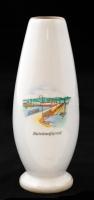Aquincumi porcelán váza "Balatonfüred" felirattal és látképpel, matricás, jelzett, apró kopásnyomokkal, m: 16 cm