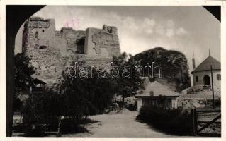 Léva, ősi vár / castle (EK)