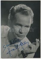 Benkő János magyar színész saját kezű aláírása egy őt ábrázoló fotón, 6x9cm