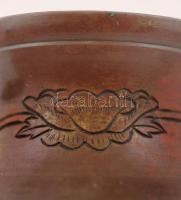 Díszes, keleti motívumos bronz váza, fém rátéttel, jelzés nélkül, m: 15 cm