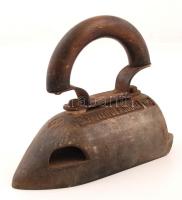 Szenes vasaló, lapát rész hiányzik, "Budapest SZFV" felirattal, jelzett, 7×19 cm, m:16 cm