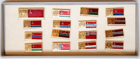 "Szovjet köztársaságok" 16db tűzzománc jelvény, eredeti díszdobozban