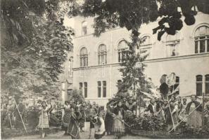 Temesvár, Józsefváros, Iskolanővérek intézete / boarding school, garden (from a postcard booklet)