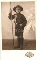 1934 Békéscsaba, 11 éves cserkészfiú; Róna Károly fényképész felvétele / young Hungarian scout, photo