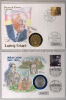 29db érmés boríték, főleg NSZK pénzekkel, de más érdekességekkel is, többek között 2db Ag unciás érm...