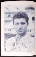 1997 A Bécsi Állami Operaház balettművészeinek aláírása a Wiener Staatsopernballett című könyvben