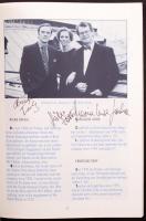 1997 A Bécsi Állami Operaház balettművészeinek aláírása a Wiener Staatsopernballett című könyvben