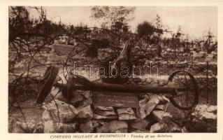 Redipuglia; Cimitero Militare di Redipuglia, 'Monumento alle R.R.G.G di Finanza', 'To...