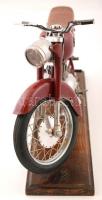 cca 1960 Csepel Pannonia egyedi motorkerékpár makett, fa talapzaton, rendkívül részletgazdag kidolgo...