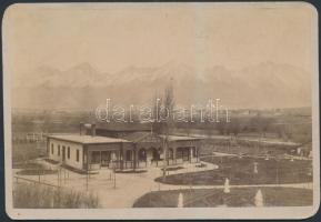 1891 A Központi Kárpátok Poprád felől, Magas-Tátra, keményhátú fotó Divald Károly eperjesi műterméből, 11,5×16,5 cm