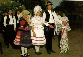32 db MODERN magyar, folklór témájú képeslap / 32 modern Hungarian folklore themed postcards