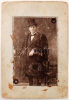 cca 1900-1910 Weisz Ferenc (1885-1942/43) labdarúgó, az FTC örökös bajnoka hagyatékából: aláírt MÁV-...