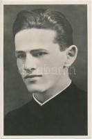Kaszap István (1916-1935) jezsuita novíciusfotója, hátoldalon feliratozva, 18x12 cm