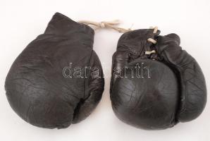 cca 1960 Régi bokszkesztyű, bőr