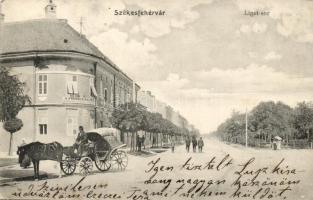 Székesfehérvár, Liget sor; A Fonciére, Pesti Biztosító Intézet főügynökség; lovaskocsi