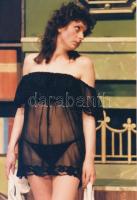 cca 1986 Hernádi Judit színésznő kétféle szerepben, az egyik kép feliratozott, 9x13 cm és 18x24 cm