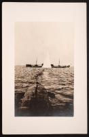 cca 1914-15 Torpedótámadás fotólap, 14x9cm/ Torpedo attack photo, 14x9cm
