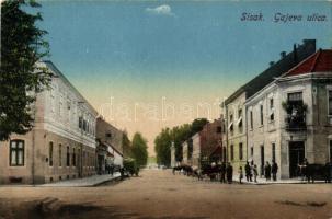 Sziszek, Sisak; Gajeva street (kopott sarkak / worn edges)