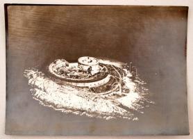 cca 1910 A Katori öböl kikötő zárósziget (védmű is)fotó, Bocche di Cattaro, verzón feliratozva, 13x18cm