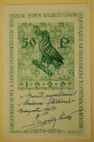 Okmánybélyegek ábrázoló emléklap Légrady Sándor grafiukusművész sajátkezű ajánlásával és aláírásával