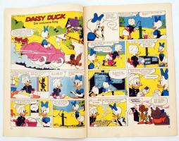 1971-72 Mickey Mouse Walt Disney képregény összesen 56 száma (1971-ből 20db, 32-51szám; 1972-ből 36 ...