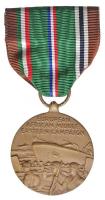 Amerikai Egyesült Államok 1942. &quot;Európai, afrikai és közel-keleti hadszíntér érem&quot; Br kitüntetés mellszalagon (32mm) T:2 USA 1942. &quot;European-African-Middle Eastern Campaign Medal&quot; Br medal with ribbon (32mm) C:XF