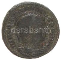 Római Birodalom / Siscia / I. Constantinus 318. Follis Cu (3,25g) T:2,2- Roman Empire / Siscia / Constantine I 318. Follis Cu "IMP CONSTANTINVS P F AVG / VICTORIAE LAETAE PRINC PERP - ASIS*" (3,25g) C:XF,VF RIC VII 47.