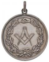 ~1870. A szegedi Árpád páholy emlékérme jelzetlen Ag emlékérem. ÁRPÁD - A TESTVÉRISÉGHEZ - SZABAD KŐMŰVESI - SZENT JÁNOS - PÁHOLY - SZEGED - KELETÉN (17.74g/41mm) T:2 Hungary ~1870. Árpád Lodge Medal Ag medal without hallmark (17.74g/41mm) C:XF