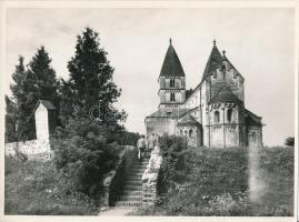 Heltay Fotó: A jáki templom, 2 db fotó, 17x12 és 24x18 cm