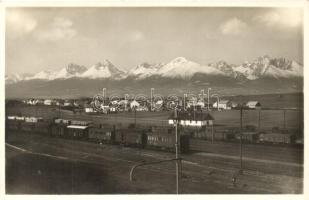 Poprád, Poprad; vasútállomás, kilátással a Tátrára / railway station, view of the Tatra mountains