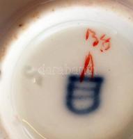 Virágmintás porcelán csésze, kézzel festett, jelzett, apró kopásnyomokkal, d: 6,5 cm