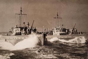 cca 1940 Német hadihajók eredeti fotói / Original photos of German navy ships. 18x24 cm