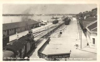 Ruse, Russe, Rustchuk; Bahnhof am Hafen / railway station at the port, locomotive