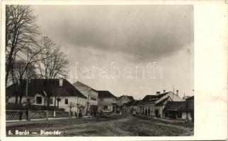 Barót, Baraolt; piactér, Temetkezési vállalat, Demeter Pál üzlete, busz / market square, funeral company, shop, autobus (EB)