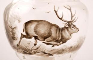 cca 1920 Haida fedeles váza, kézzel festett vadász jelenettel, formába öntött, jelzés nélkül, hibátl...