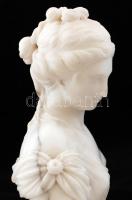 Márvány női büszt alabástrom talapzaton, jelzés nélkül, kis kopásnyomokkal, m: 25 cm