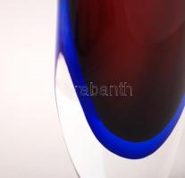 Giuliano Tosi (1942-): Díszváza. Több rétegű fújt üveg, jelzett, hibátlan / Giuliano Tosi: Glass vas...