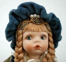 Saba Annabella porcelán baba, kézzel festett, jelzett, m:16 cm