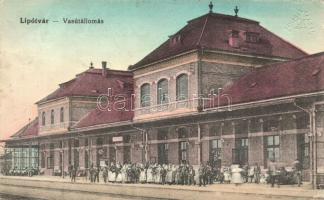 Lipótvár, Újváros, Leopoldov; vasútállomás / railway station (EK)