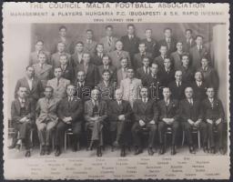 1936 3 régi futballcsapat közös csoportképe(The Council Malta Football Association Management&Players Hungaria F.C. Budapest&S.K. Rapid Vienna), a játékosok nevével, 11x14 cm / 1936 The photo of the Council Malta Football Association Management&Players Hungaria F.C. Budapest&S.K. Rapid Vienna football teams, 11x14 cm
