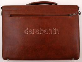 Műbőr aktatáska, jó ákkapotban, 40,5×33×6,5 cm
