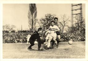 Budapest Honvéd-Salgótarjáni Bányász labdarúgó mérközés; Képzőművészeti Alap Kiadóvállalat / Hungarian football match (Rb)