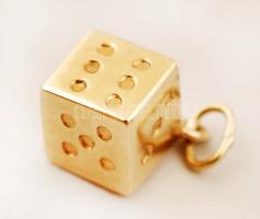 Arany dobókocka medál, Au., 14K, 0,9gr.,jelzett/ Gold dice pendant, Au. 14K, 0,9gr., marked
