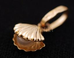 Arany gyöngykagyló medál, Au., 14K, br.: 0,5gr.,jelzett/Gold pendant pearl mussel, Au. 14K, br .: 0,5gr., marked