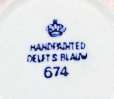 Delftsblau kék-fehér mini váza és bonbonier tetővel, kézzel festett, hibátlan, jelzett, m: 7 és 8 cm...